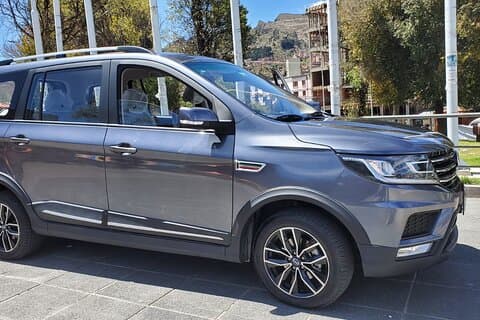 Private Transfer From Airport to Hotel in La Paz City