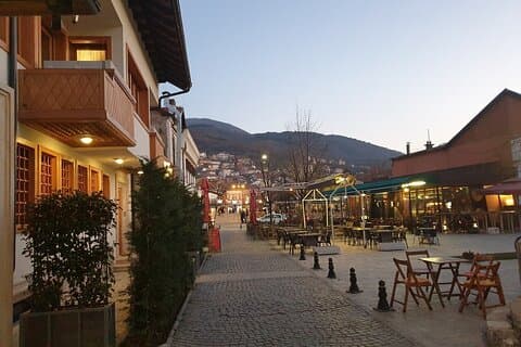 Da Tirana: visita della città di Prizren e del lago Kukesi