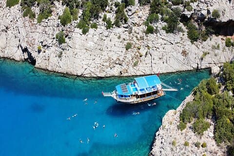 Antalya Porto Gita in barca genovese con bagni di fango