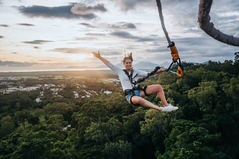 Bungy Jump & Giant Swing Combo im Skypark Cairns Australien