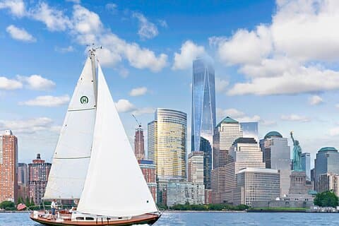 1 times privat charter i New York Harbor for opptil 6 personer