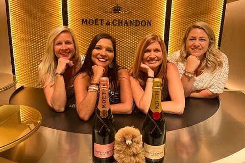 Excursión privada guiada de día completo a champán Moët & Veuve Clicquot