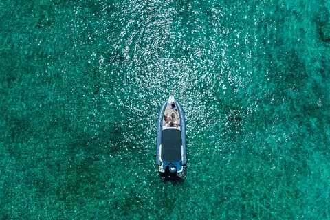 Private speedboat custome-made tour / from Trogir and Split