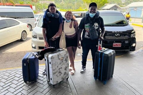 Privat lufthavnstransport fra MBJ til Secrets Wild Orchid & St James
