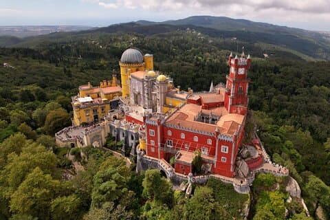Sintra-Cascais-Pena Palace 8 - Excursão em grupo pequeno de pessoas a partir de Lisboa