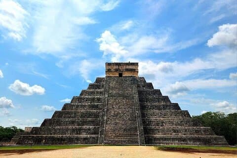 Private Transportation to Chichén Itzá – Transportation Only