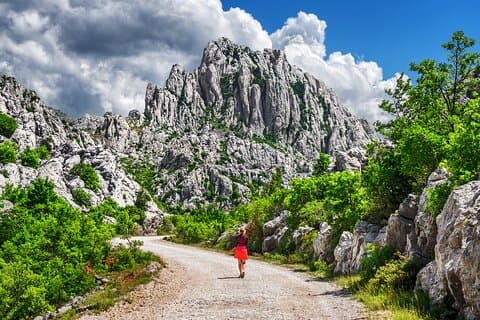Scenic trip to Velebit mountains, caves and rivers in Zadar area