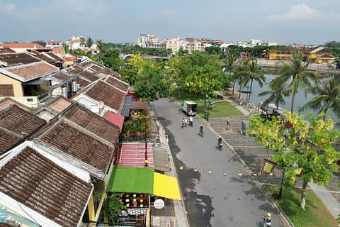 Hoi An Makers Tour in E-Bike