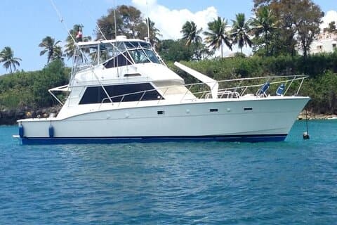 Cruzeiro privado em um Hatteras 52