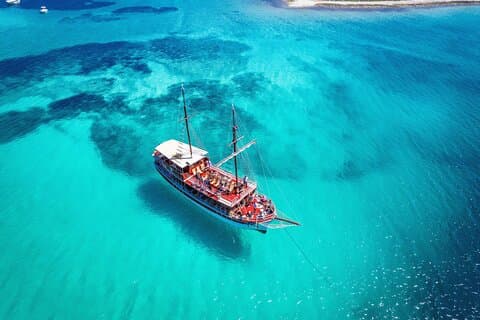 All-Inclusive Blue Lagoon & 3 Island Boat Tour with Food & Drinks