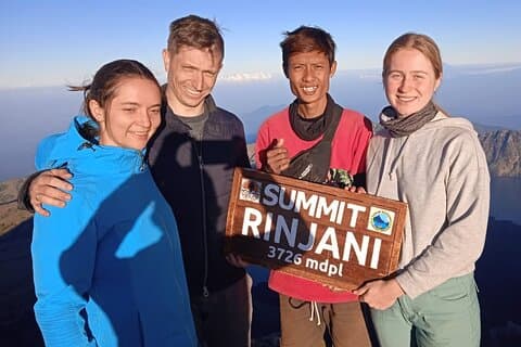 3D 2N Mount Rinjani Trekking Tour naar top en meer