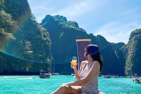 Privater Longtail-Bootscharter zu den Hong-Inseln oder den Phi-Phi-Inseln