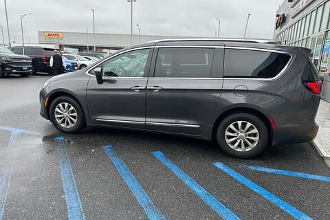 Privétransfer van Newark Airport (EWR) naar de haven van Brooklyn