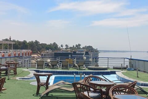 Croisière sur le Nil de 4 jours et 3 nuits d'Assouan à Louxor avec visites