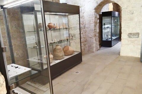 Um Qais Private Tour Enjoy The History And Stunning Scenery.
