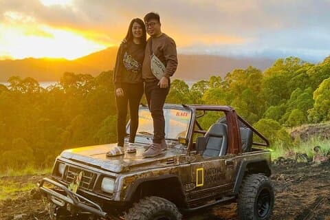 Batur Volcano Sunrise Jeep Tour e Tempio galleggiante