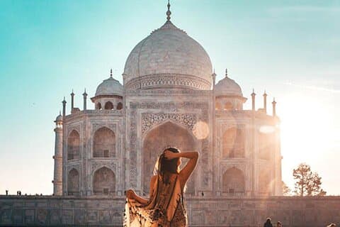 Taj Mahal Sunrise Tour från Delhi