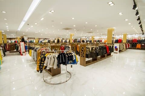 草田志港発レザーファッションショーショッピング