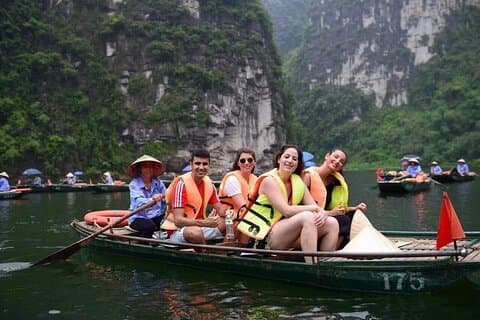 Ninh Binh Luxury Day Tour visite Hoa Lu et Trang An depuis HANOI