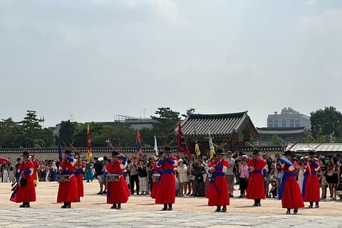 Beste ting å gjøre - Halvdagstur til Seoul (Seoul-palasset og tempelet)