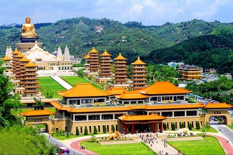Full-Day Private Guided Tour in Kaohsiung Port Shore