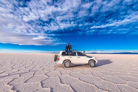 Intera giornata alle saline di Uyuni con autobus da Uyuni a La Paz