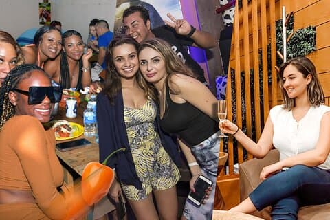 Puerto Morelos Taco-tur med tillgång till nattklubb och Lounge Pass