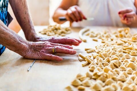Kochkurs Orecchiette Pasta Workshop im Valle D'Itria