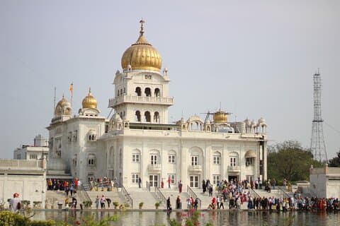 Full Day Delhi Sightseeing Tour by Public Transport