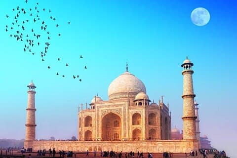 From Delhi: Agra Overnight Taj Mahal Tour By Car