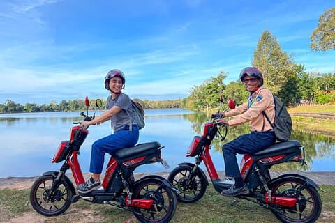 Angkor Wat Sunrise Tour en E-Bike Experience con desayuno incluido