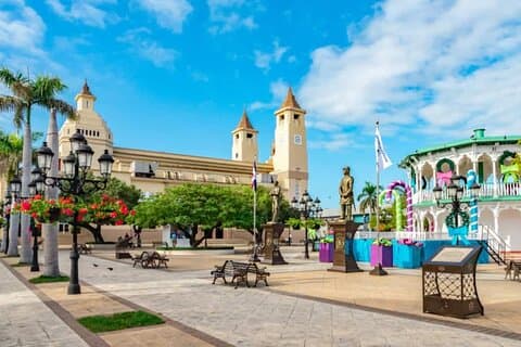 Puerto Plata : Stadtrundfahrt, historisches Zentrum und Schokolade