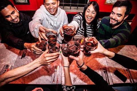La Barceloneta Tapas & Wine & Drinks Tour em Barcelona