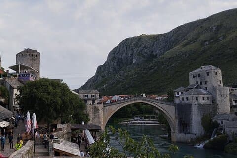 2-Hour Cultural Walking Tour in One City-Three Stories of Mostar