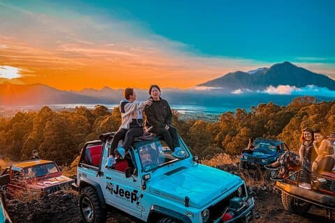 Jeep Sonnenaufgang Mount Batur durch privaten Jeep und heiße Quelle