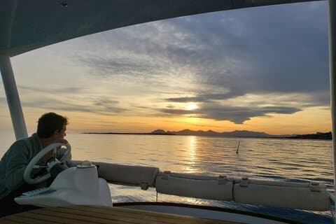 Privat solnedgångskryssning i Juan les Pins