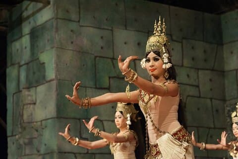 Apsara Dancing Show with Buffet Dinner Free Hotel Pick up