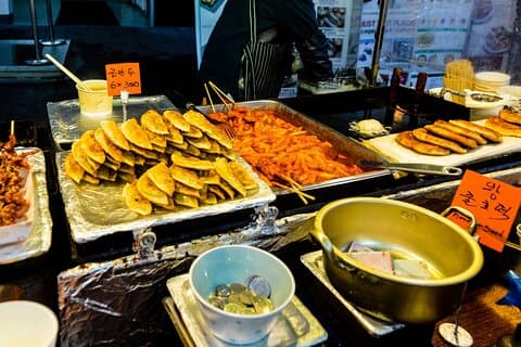 Seúl Mejor tour a pie de comida callejera con guía