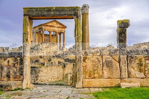 Excursão Dougga de meio dia com guia licenciado