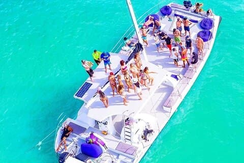Catamaran privé Aventure en famille avec plongée en apnée