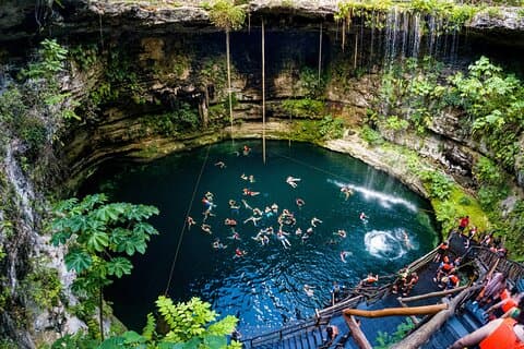 Chichén Itzá, Cenote und Valladolid mit Mittagessen und Transport.