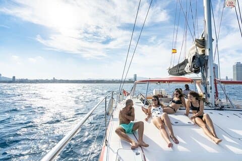 Barcelona Catamaran Cruise med Tapa og drikke inkludert