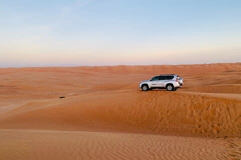 Privat Oman Desert Overnatting i Wahiba Sand og Wadi Exploration