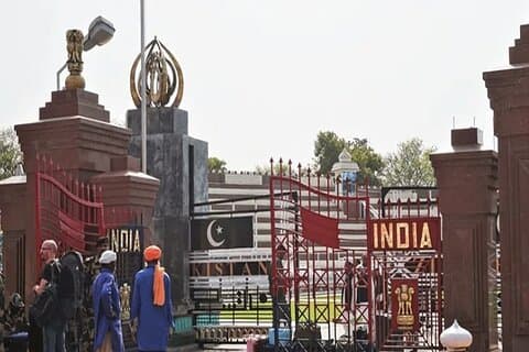 Wagah Border Retreat Ceremony With Traditional Dinner