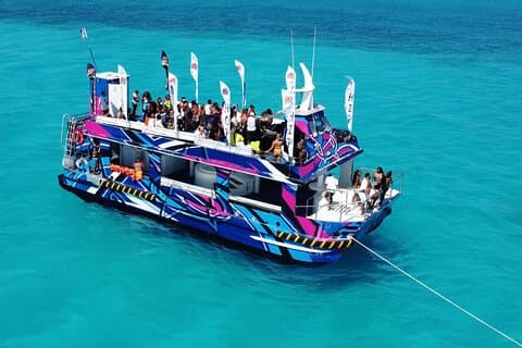 Halvdags privat båtfestupplevelse i Cancun till Isla Mujeres