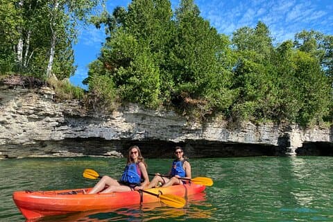 Whitefish Dunes State Park & Cave Point Kajak-tur