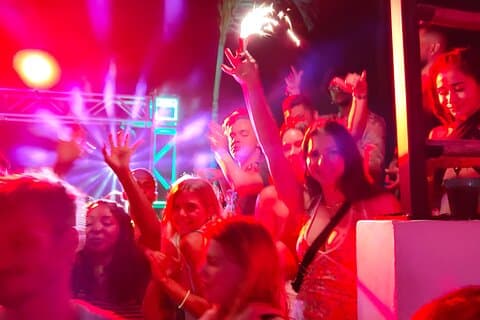 Social Pub Crawl in Puerto Escondido