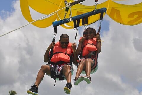 Fra Punta Cana: Fantastisk aktivitet Parasailing Hotel pickup