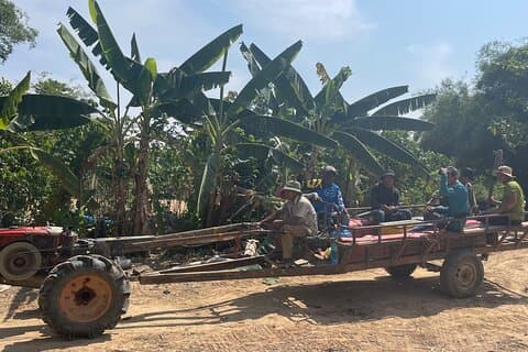 Experiência de pesca rural privada, ciclismo e caminhão em Siem Reap