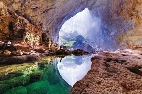 Da Nang City to Phong Nha Cave by private car in one day